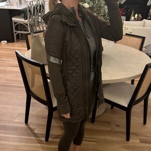 Athleta Quilted Brown Puffer Jacket